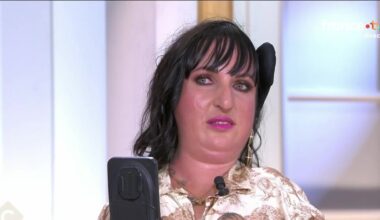 Lucie Carrasco fait une très belle déclaration à un chroniqueur emblématique de C à vous (VIDEO)