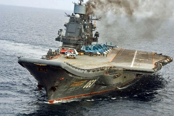 La Russie serait sur le point de retirer son unique porte-avions du service
