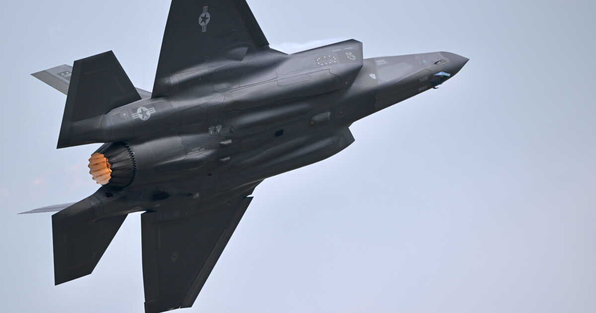 L'Allemagne inflige un coup au Rafale français en lui préférant le F35 américain