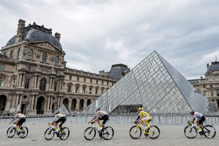 La cour du Louvre et sa pyramide - AFP