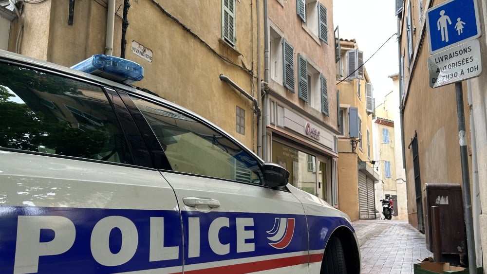 Le pilote d'un deux-roues grièvement blessé dans une collision