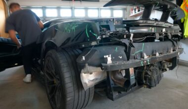 Il achète une Lamborghini Gallardo accidentée pour seulement 40 000 $… et la répare avec un petit budget