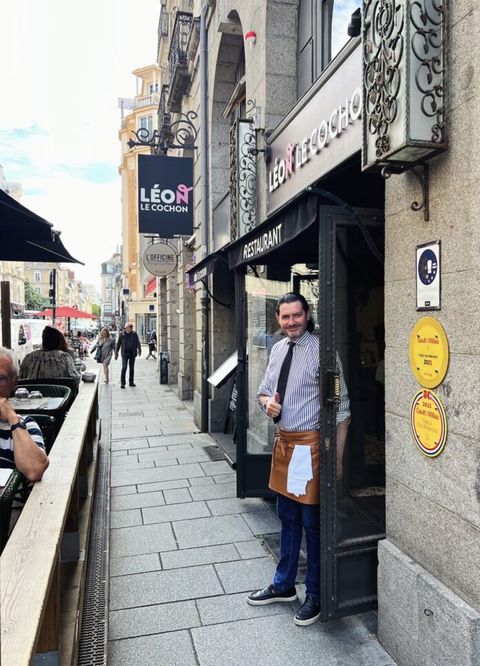 Yann Paigier leon le cochon Yann Paigier leon le cochon