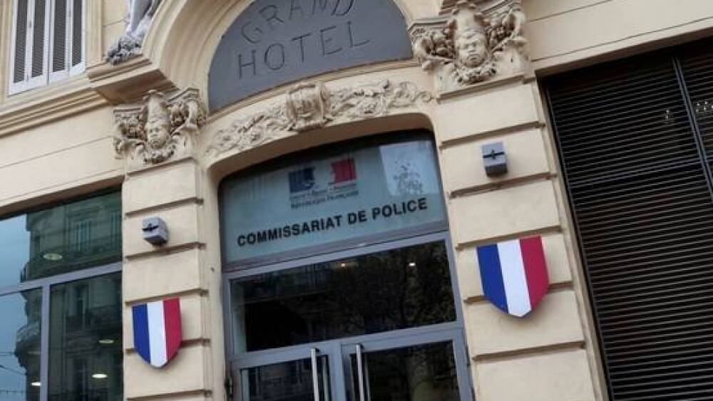 un homme mortellement poignardé par l'ex de sa compagne