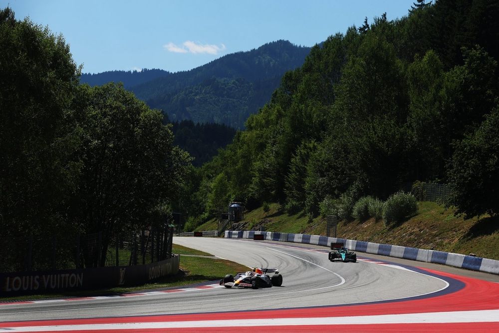 Fernando Alonso n'a pas lâché Liam Lawson.