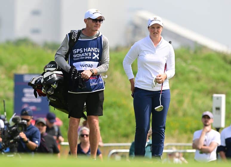 Lottie Woad poursuit sa démonstration en Ecosse juste devant Nelly Korda. Nadaud et Herbin passent le cut