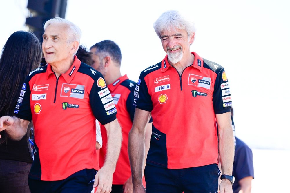 Luigi Dall'igna, directeur général de Ducati Corse, Davide Tardozzi, team manager de Ducati Team