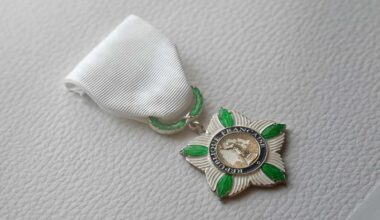 La médaille de reconnaissance aux victimes du terrorisme pour cinq victimes de l’attentat de Saint-Etienne du Rouvray