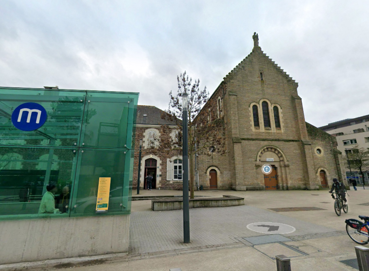 Ivre, il pénètre en pleine messe dans une église à Rennes et menace les fidèles avec un couteau