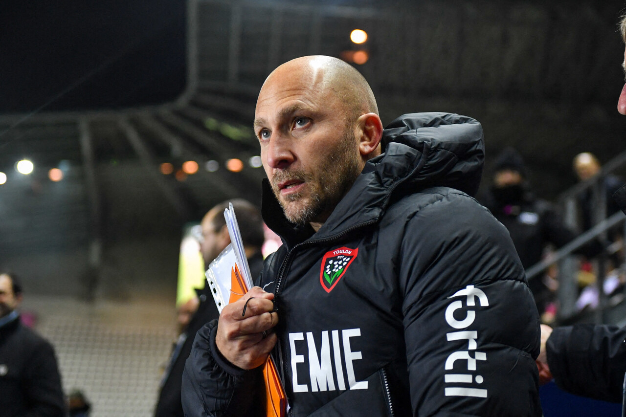 Pierre Mignoni veut atteindre les objectifs fixés à tout prix : "Il faut qu’on redevienne une équipe beaucoup plus dure"
