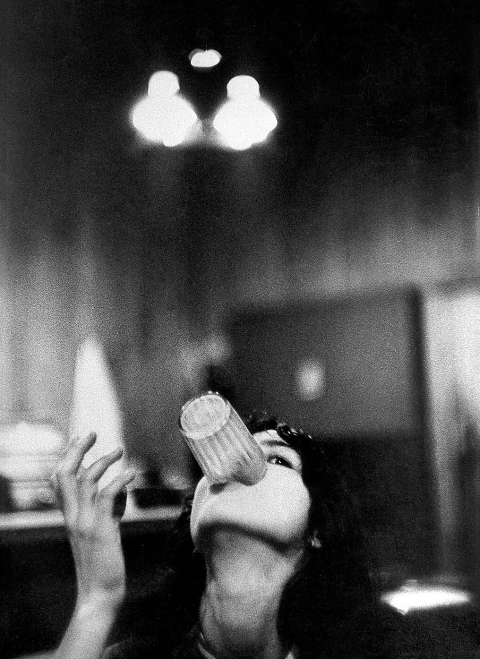 Louis Stettner, Nancy jouant avec un verre