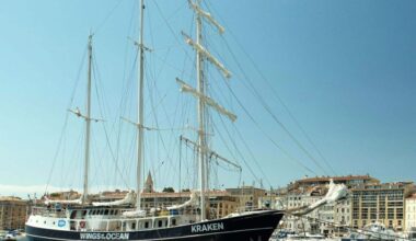 “A l’abordage !”, une exposition mêlant art et sciences, présentée à bord du voilier “Kraken” qui fait escale à Marseille cet été