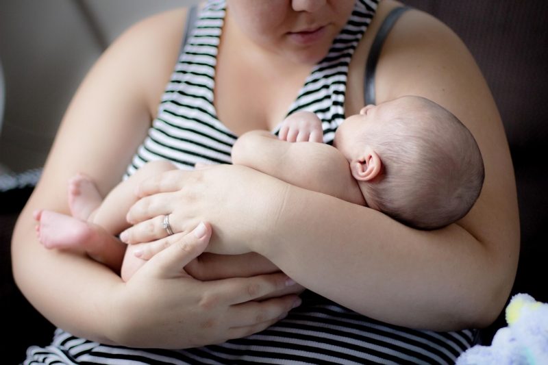 mere bébé