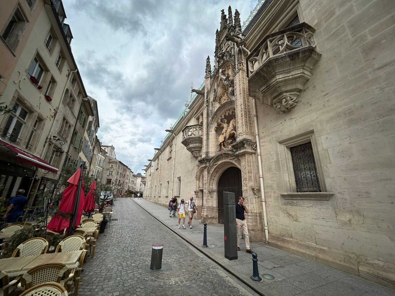 combien de millions d'euros a coûté le projet à la Ville de Nancy avant son abandon ?