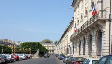 Pour lutter contre les rodéos urbains, des ralentisseurs vont être installés place de la Carrière à Nancy