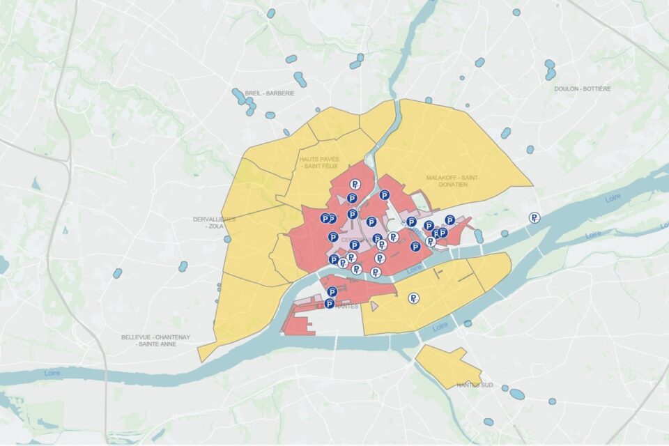 Les places de stationnement en zone jaune deviennent gratuite jusqu'au 15 août.