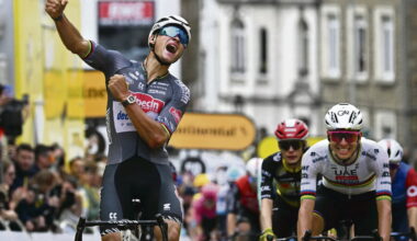 Tour de France 2025, 2e étape : Van der Poel roule ses bosses