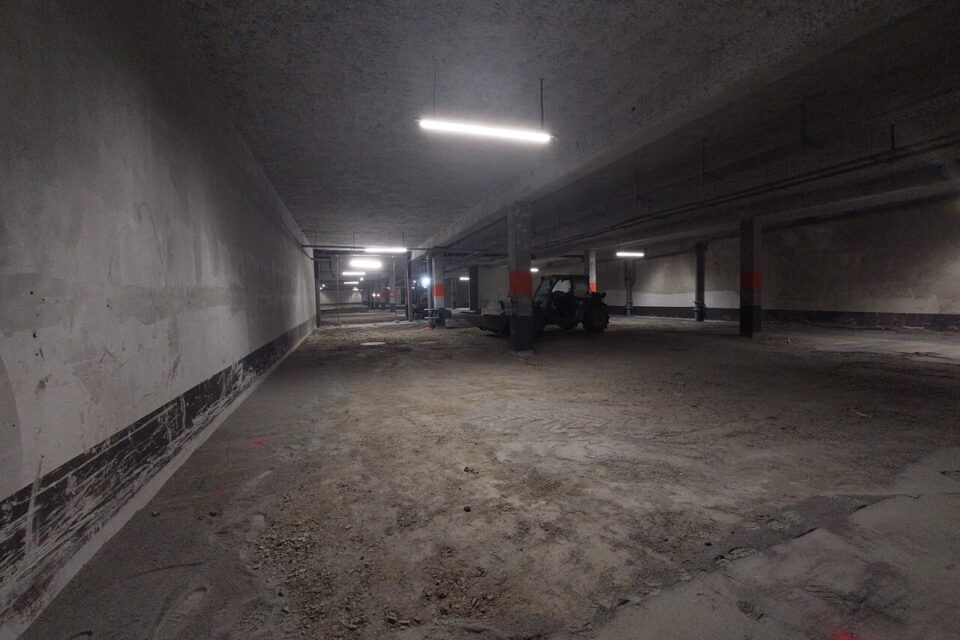 Le parking souterrain du centre commercial est actuellement en plein travaux.