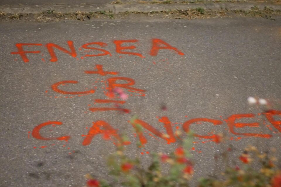 La FNSEA et la CR étaient ouvertement ciblées par ces militants écologistes radicaux