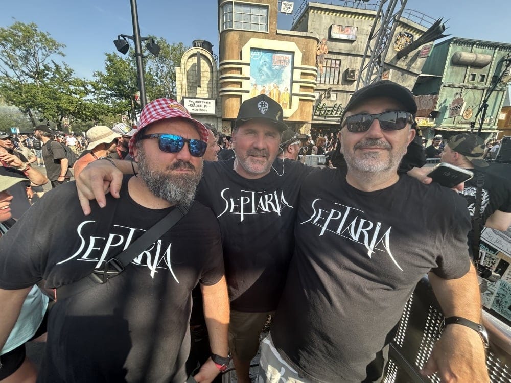 Philippe, Guillaume et Franck étaient aux premières loges devant la Hellstage. Ils sont venus de Pertuis et Aix-en-Provence pour applaudir et soutenir Septaria.