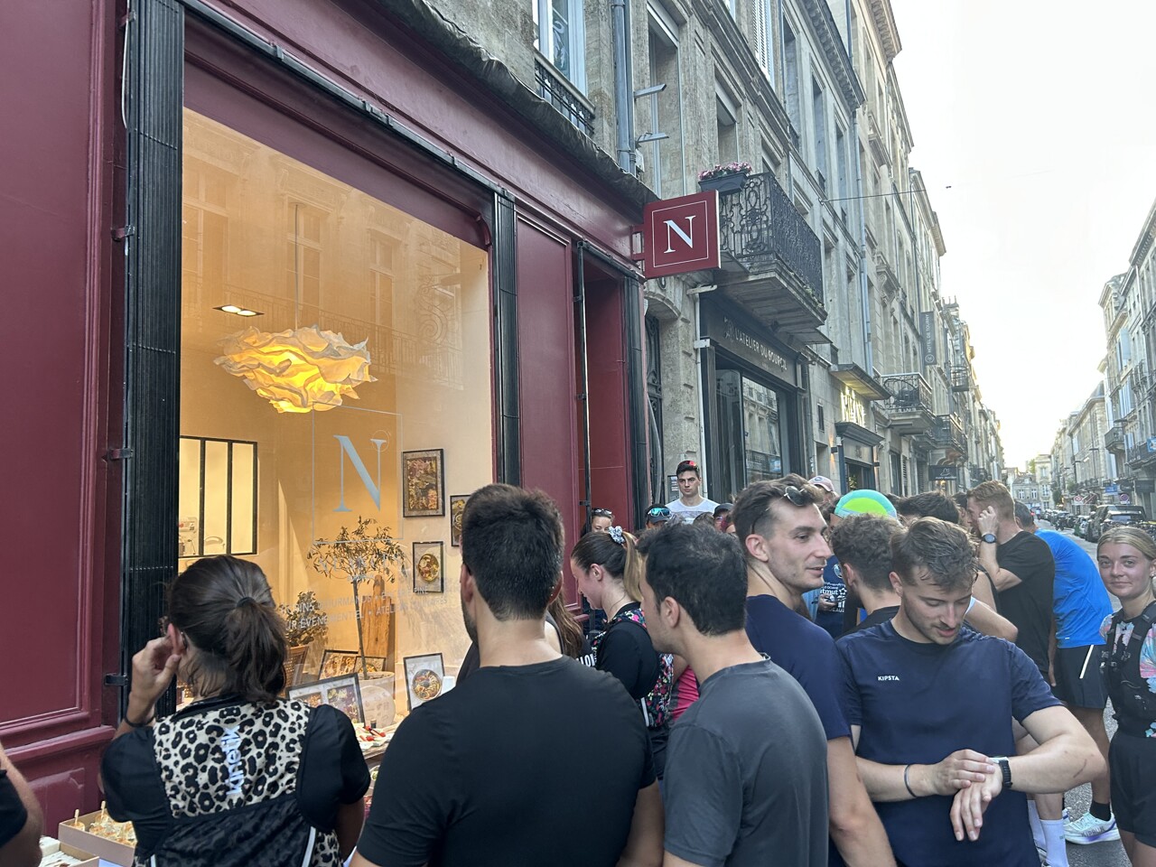 ce concept mêlant course et gastronomie connaît un franc succès à Bordeaux