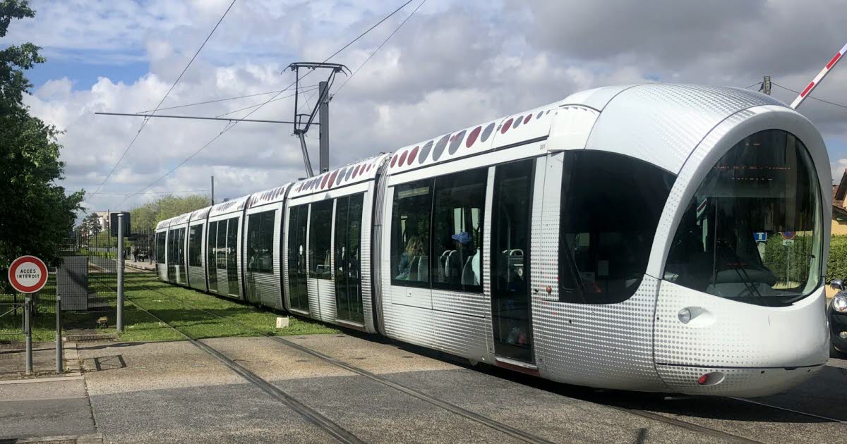 Métropole de Lyon. Coupures partielles du T3 et du Rhônexpress, la galère pour se rendre au Groupama stadium