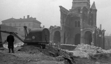 En images. Une église détruite pour construire un tunnel... Dans les archives du Progrès de Lyon en 1952