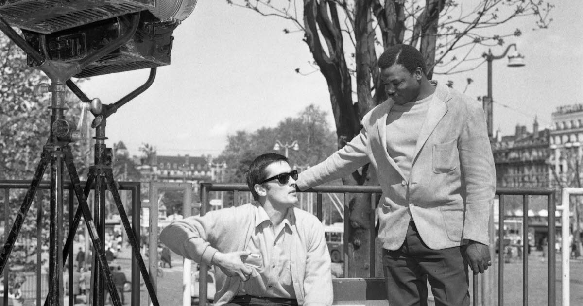En images. Du ski à Lyon, Delon, inondation... Dans les archives du Progrès en 1964