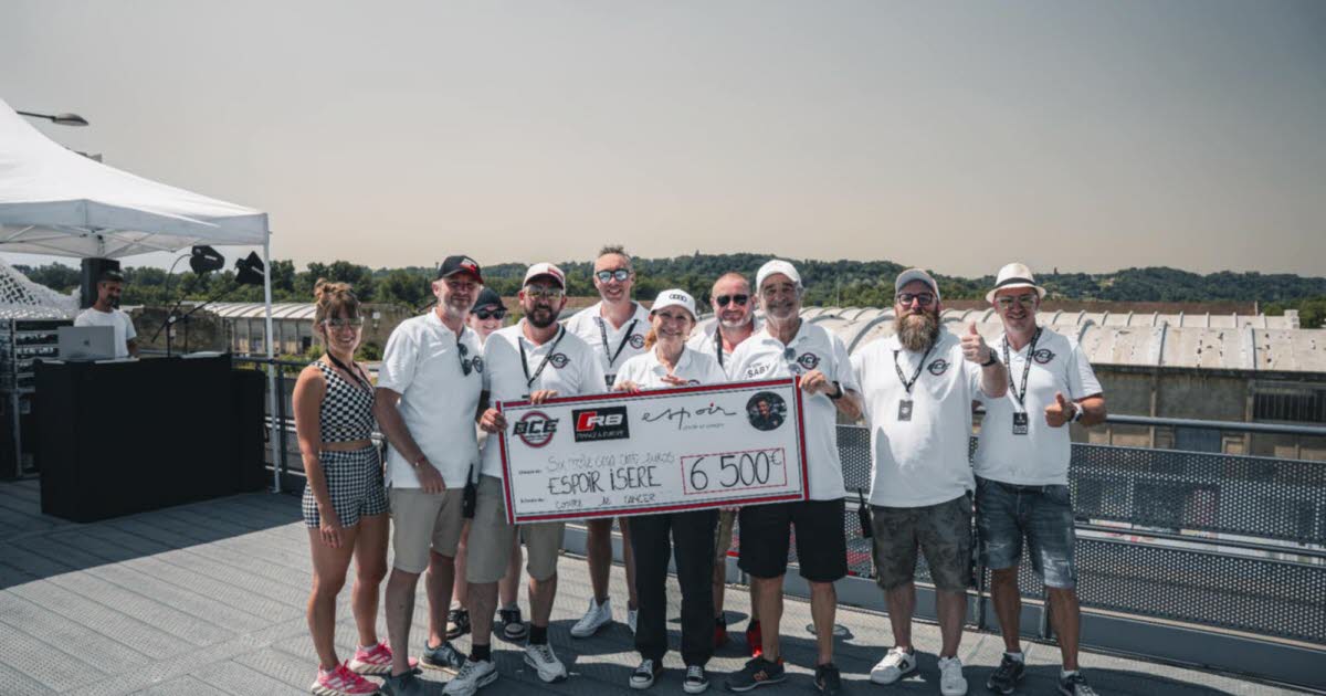 La Chapelle-de-Guinchay. Beaujolais cars events offre un chèque de 6 500 € à Espoir contre le cancer