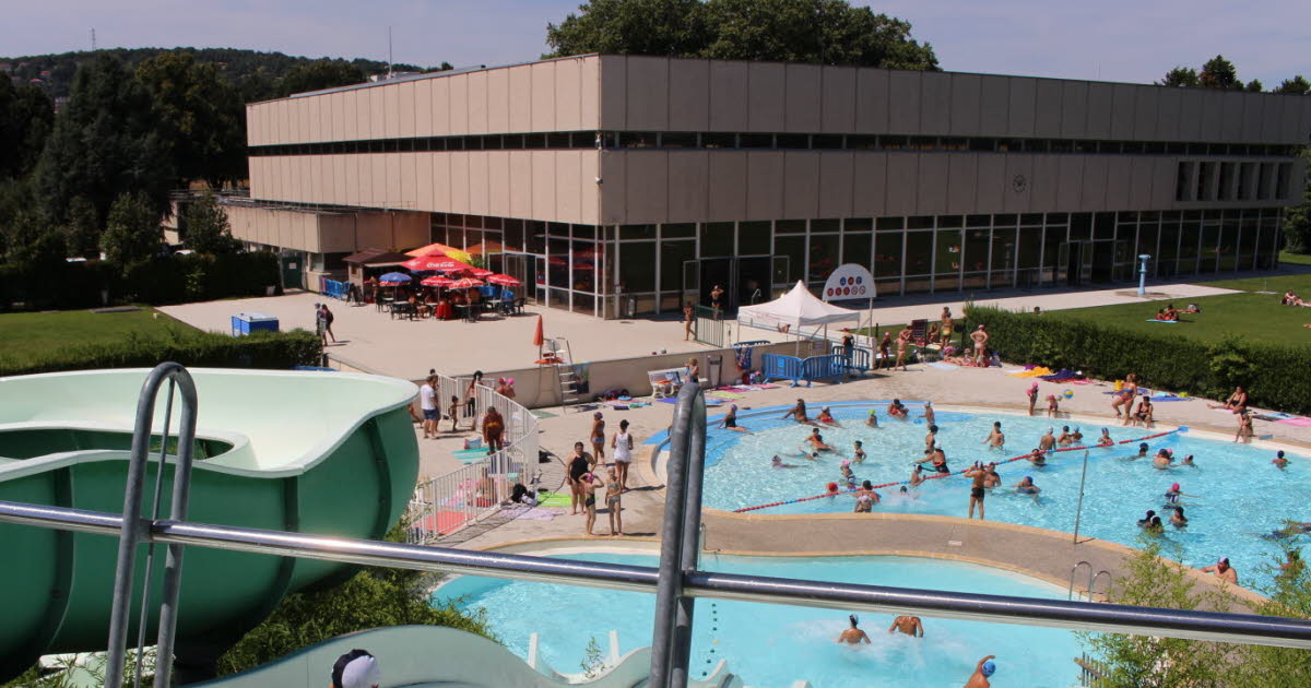 le thermomètre grimpe et la tension monte à la piscine Raymond-Sommet
