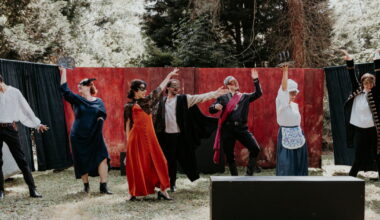 Secteur de Saverne et Alsace Bossue. La compagnie Les Ombres des Soirs déploie son festival de théâtre itinérant
