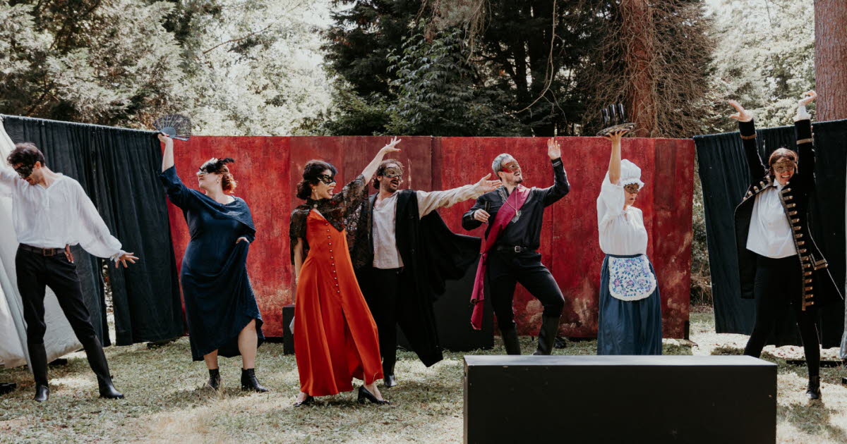 Secteur de Saverne et Alsace Bossue. La compagnie Les Ombres des Soirs déploie son festival de théâtre itinérant