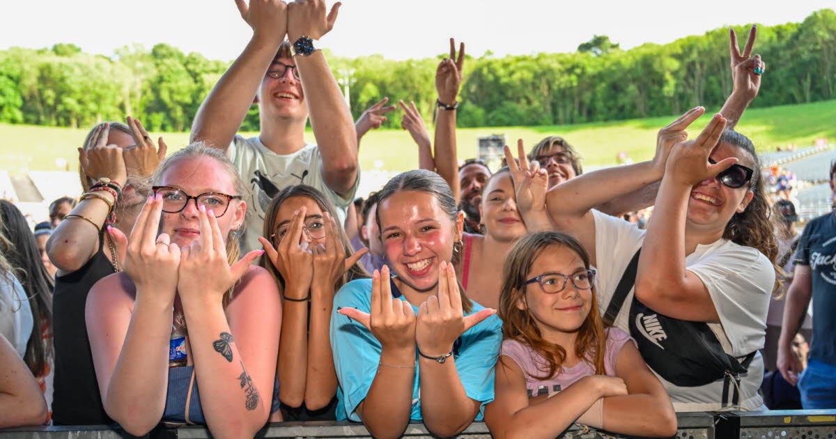 ambiance parmi les fans de Kendji et Soprano