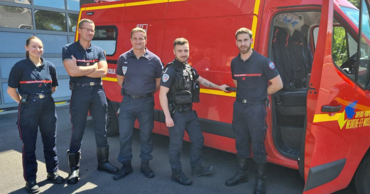 pompiers et policiers échangent leurs rôles