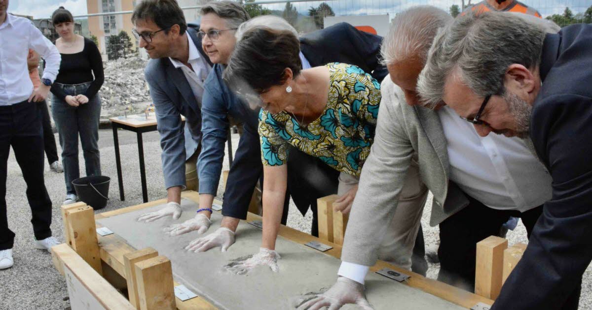 Échirolles. Une première pierre posée pour le nouvel écoquartier Connexions, qui doit relier le centre-ville aux Villeneuves