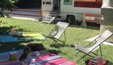 Grenoble. L’Été Oh Parcs accueille un espace pour bouquiner les pieds dans l’herbe