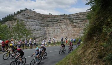 En direct Tour de France 2025. Abandon de Van der Poel, ascension mythique... Suivez la 16e étape entre Montpellier et le mont Ventoux