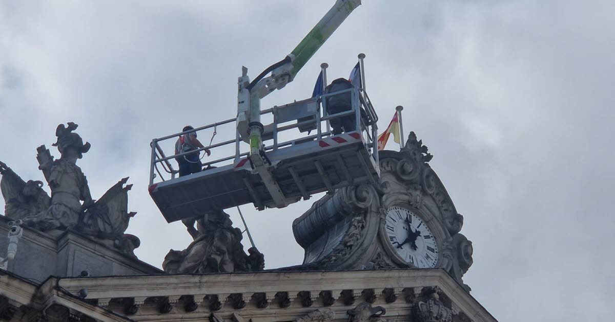 Nancy. Après l’orage, la façade de l’hôtel de ville inspectée