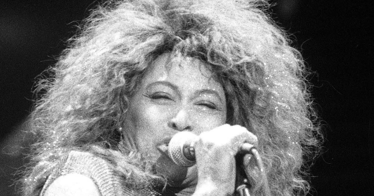 En images. Des otages lyonnais de retour d'Irak, Tina Turner et Delon... Dans les archives du Progrès de Lyon en 1990