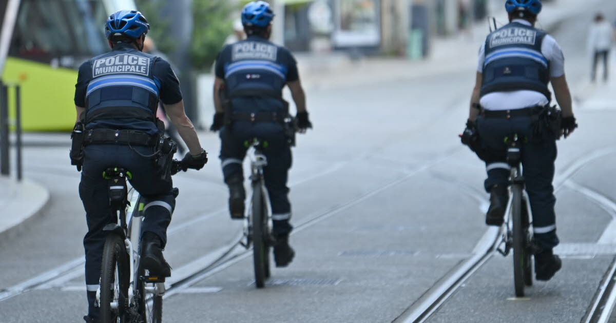 Saint-Etienne. Sans permis, il est interpellé pour des rodéos sauvages au Crêt-de-Roc