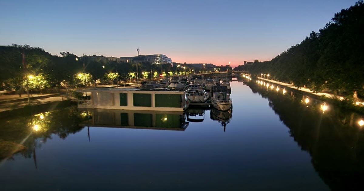 La photo du jour. Le port de Nancy, en mode nuit