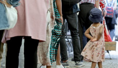 le bel été de la précarité, un campement en sursis, Envie menacée