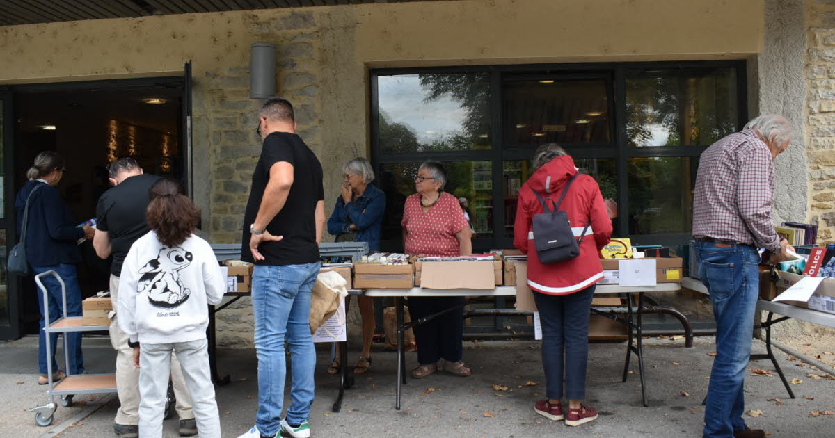 une vente de livres pour aider la recherche