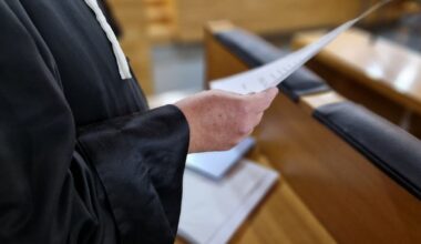 Loire. Au tribunal en peignoir, le violent de Métro dit avoir « vu des démons »