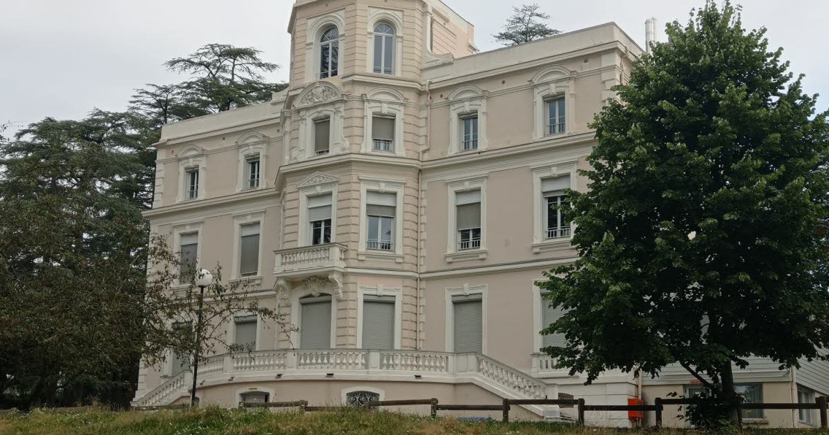 de maison de maître à école