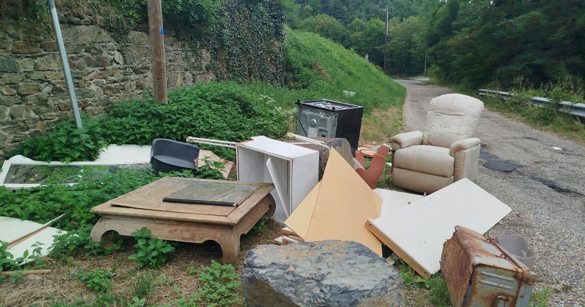 un dépôt sauvage au barrage de Soulages à Saint-Chamond