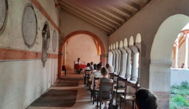 Strasbourg. Visite et lecture estivale à Saint-Pierre-le-Jeune