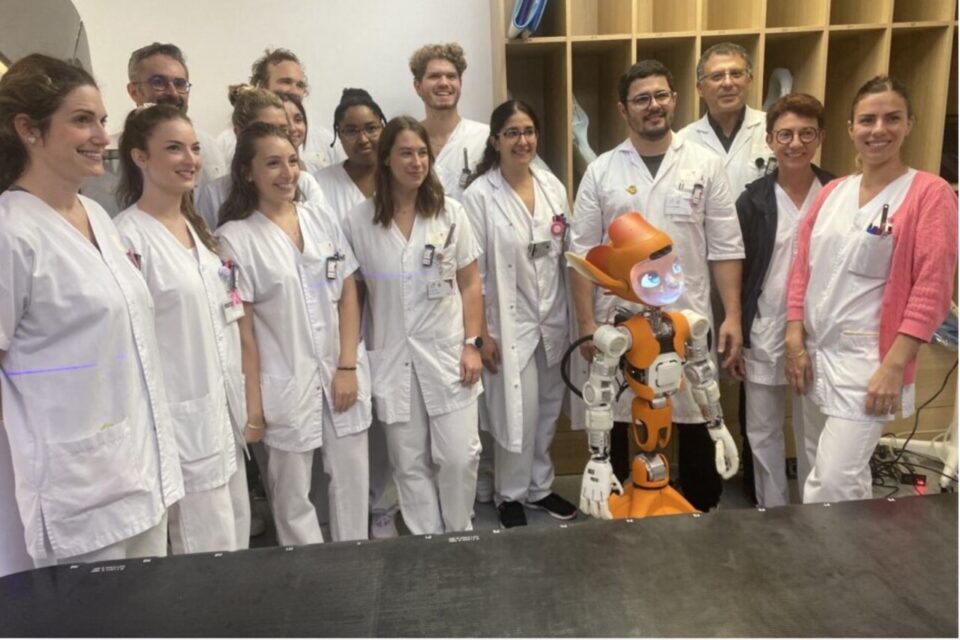 Miroki et sa rencontre avec le personnel soignant de l'ICM à son arrivée à Montpellier