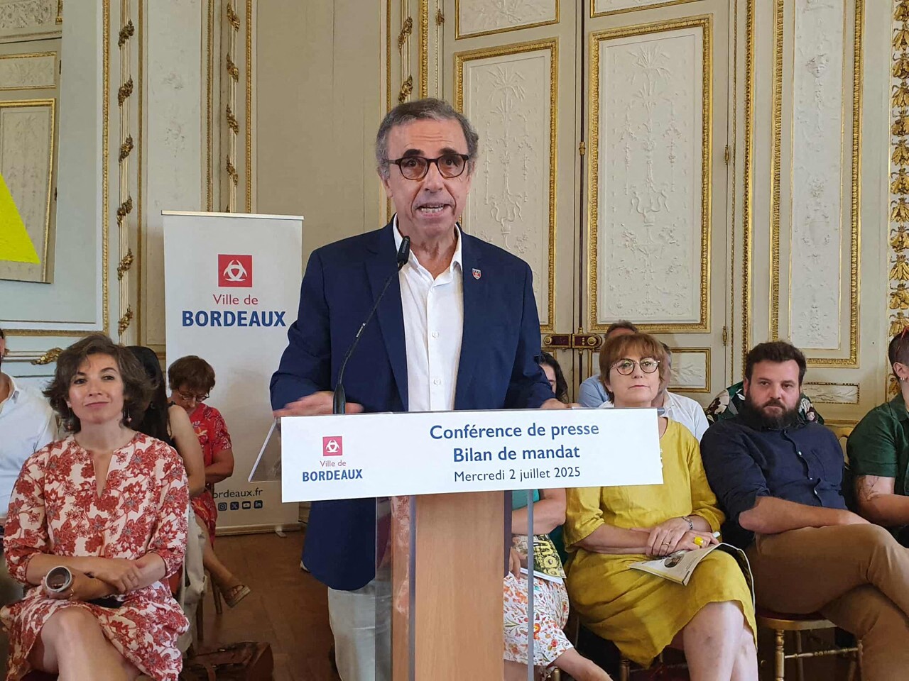 "Je les laisse avec leurs écuyers"