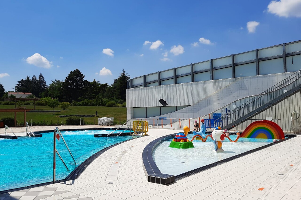 Près de Lyon. La journée piscine vire à l'enfer, le maire sans pitié avec des ados "violents"